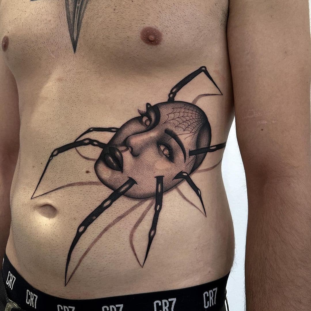 Tatuaggio blackwork Babydrop