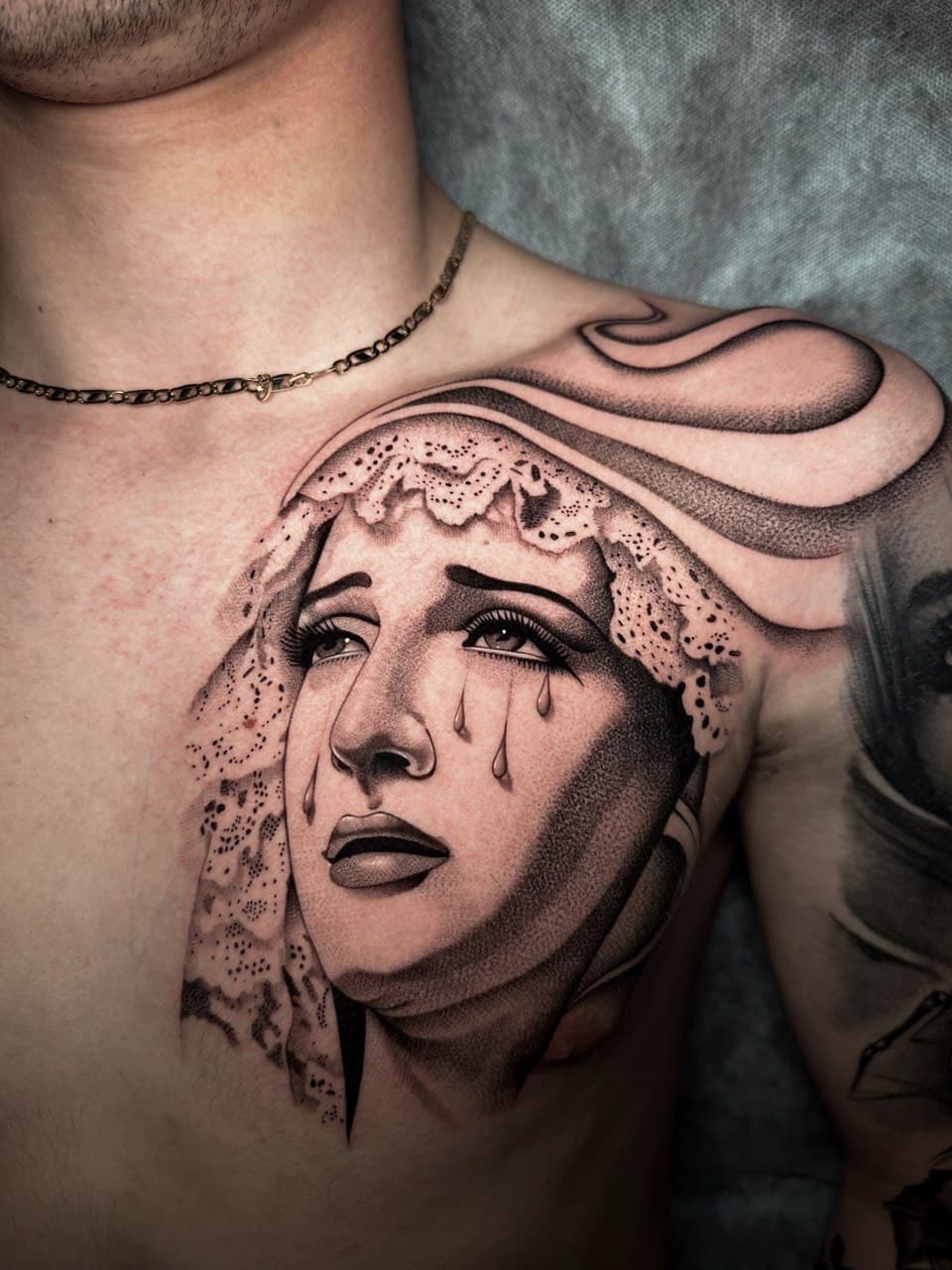 Tatuaggio Madonna addolorata Mater Dolorosa con velo in pizzo Babydrop