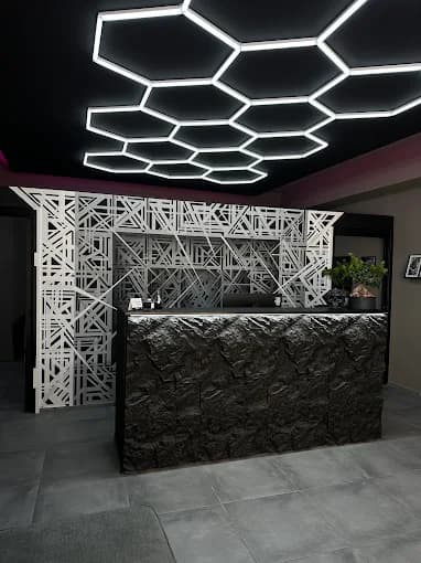 Dropstate Tattoo Studio